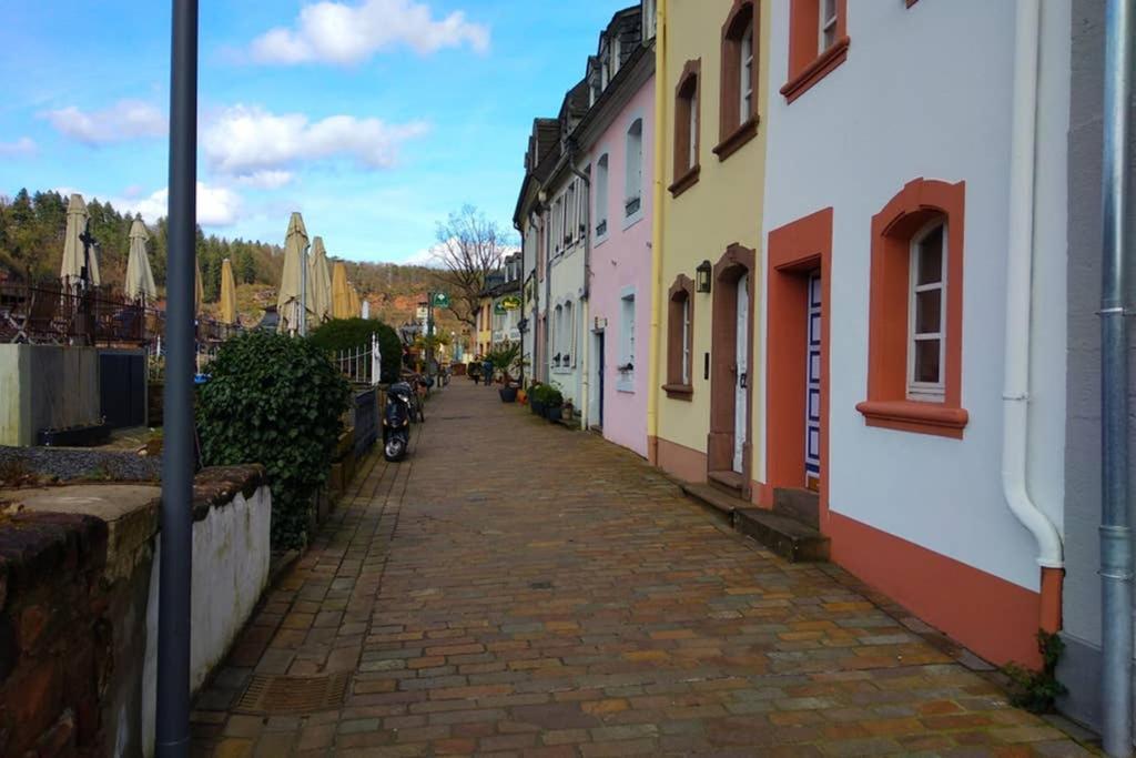 Pearl Studio Apart - King Bed - Netflix - Projector - Fast Wi-Fi Trier Bagian luar foto